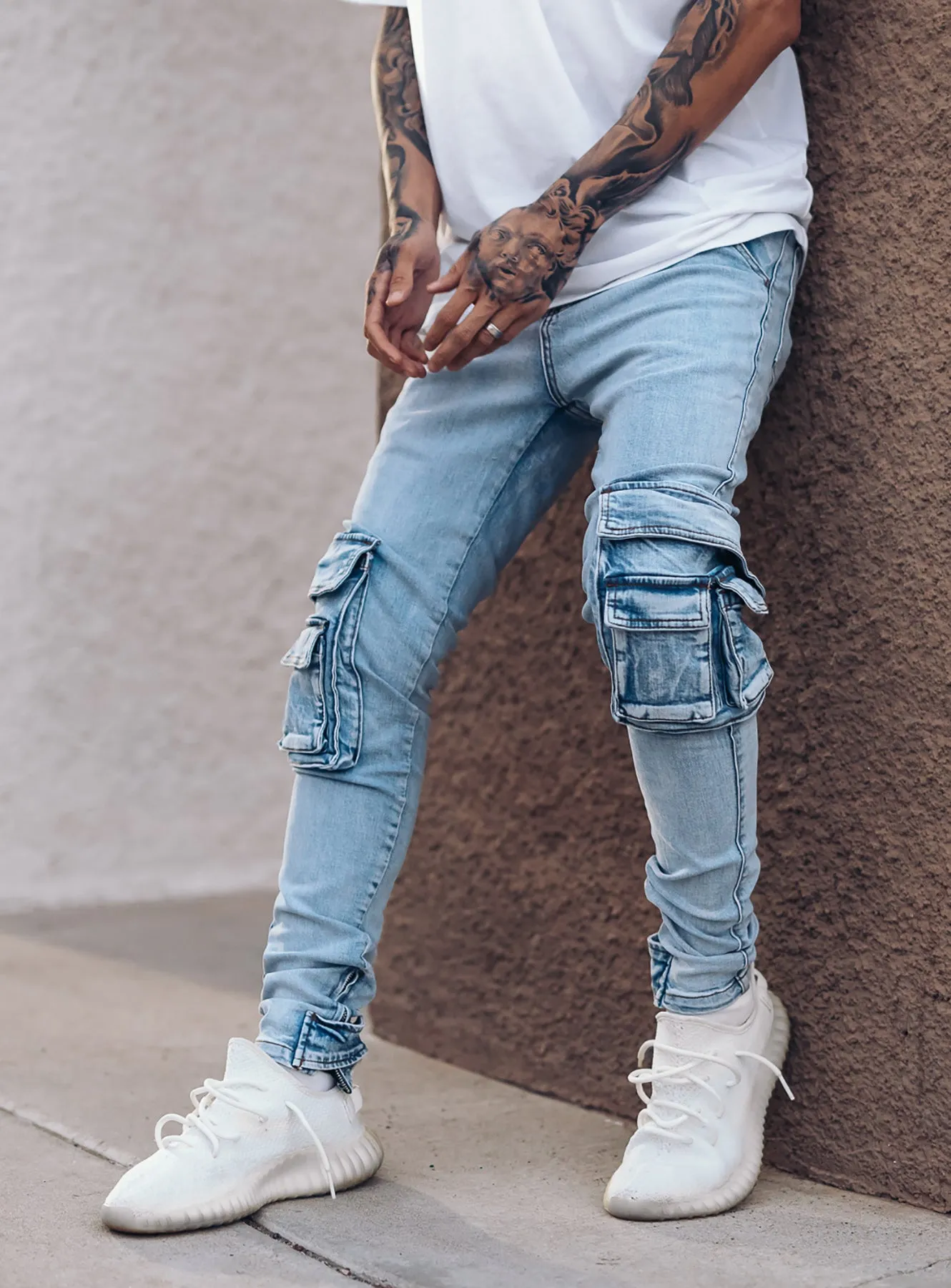 Cargo Jeans V4 in Washed Light Blue