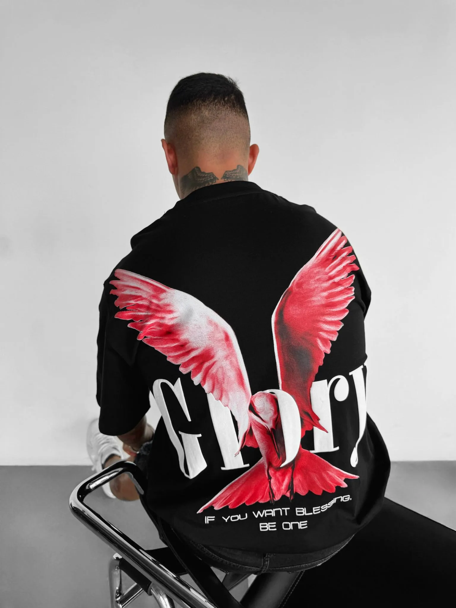 Oversize Glory T-shirt - Black and Red