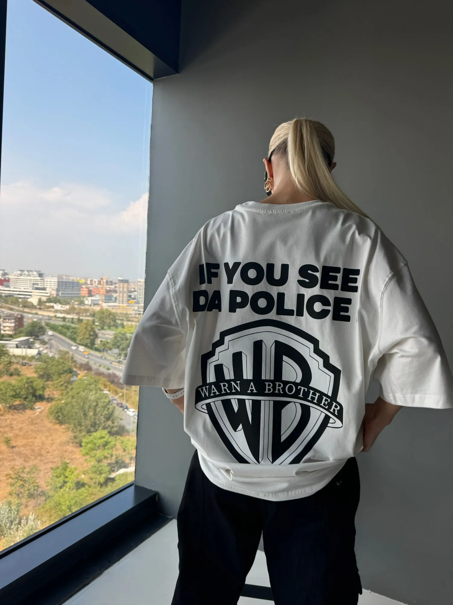 Oversize 'Warn a Brother' T-shirt - Ecru