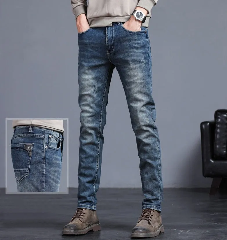 Vinny Straight Jeans